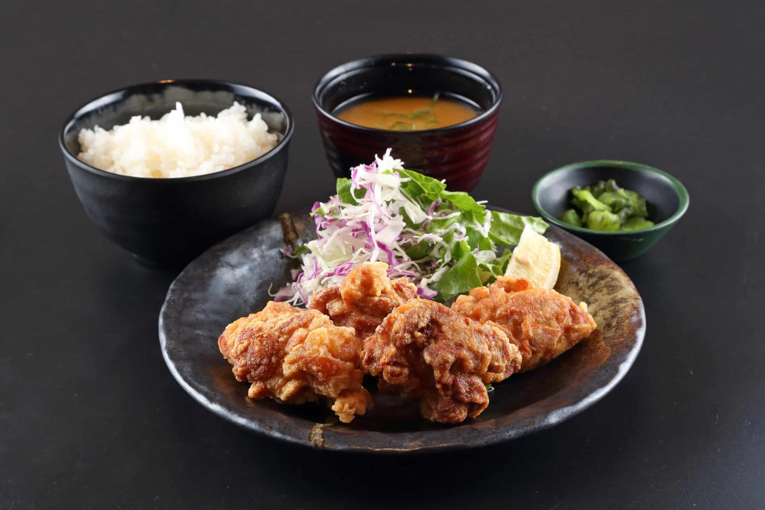 唐揚げ定食 4個